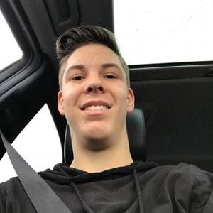 Meet your Posher, Riley